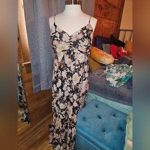 Abercrombie & Fitch Black and Cream Floral Maxi Dress